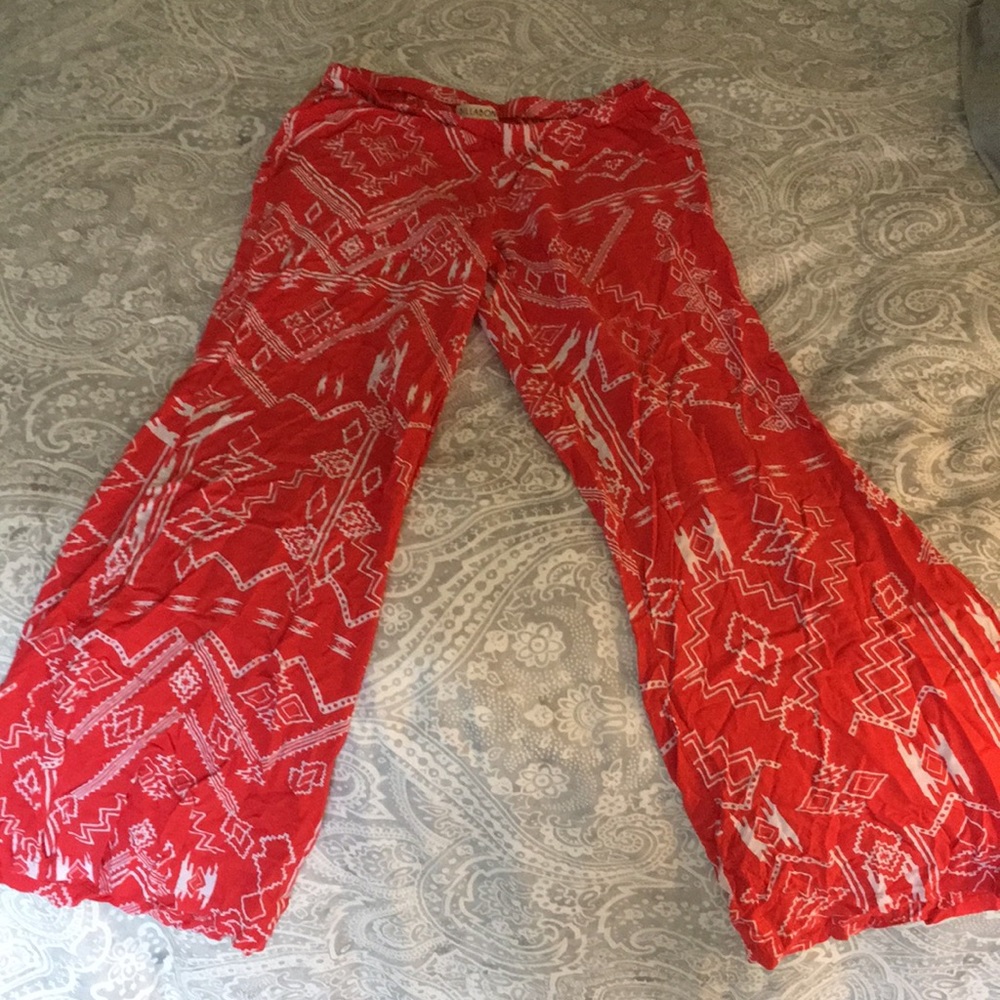 Billabong patterned pants